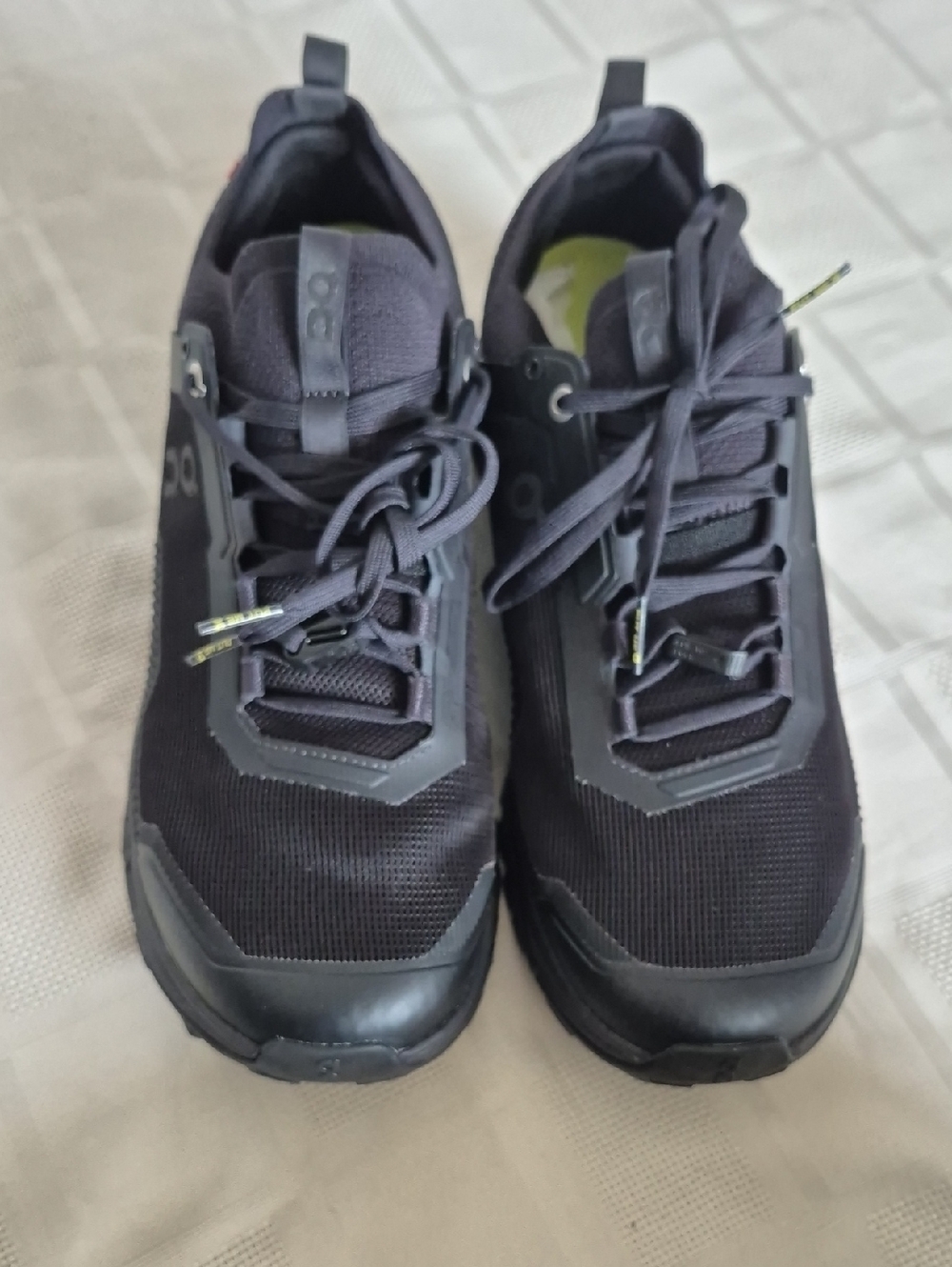On Running Men's Black Trail Sneakers